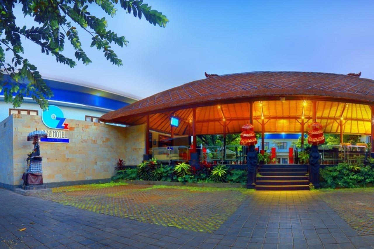 Ozz Hotel Kuta Bali Manage By Ozz Group Exterior foto