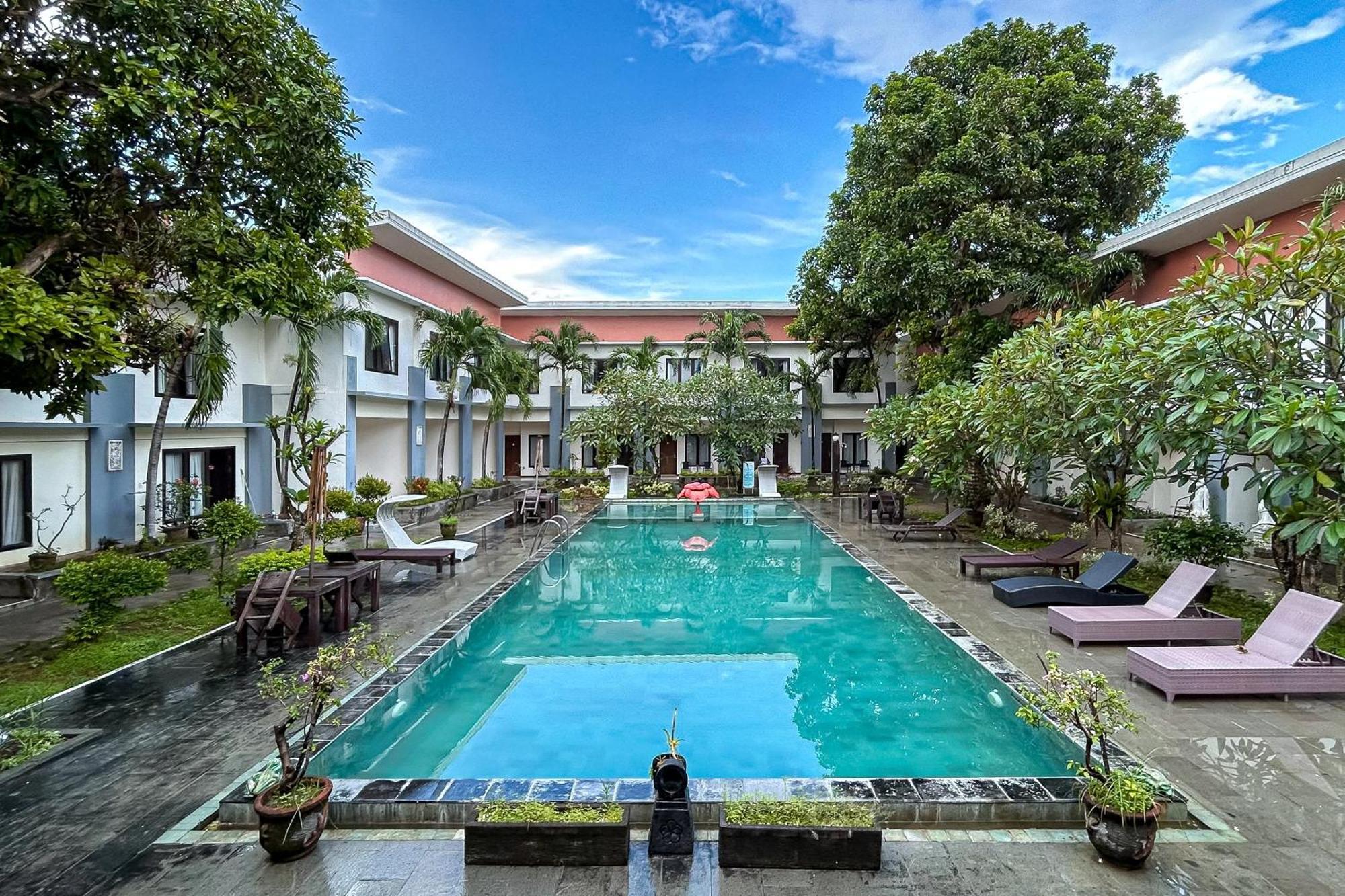 Ozz Hotel Kuta Bali Manage By Ozz Group Exterior foto