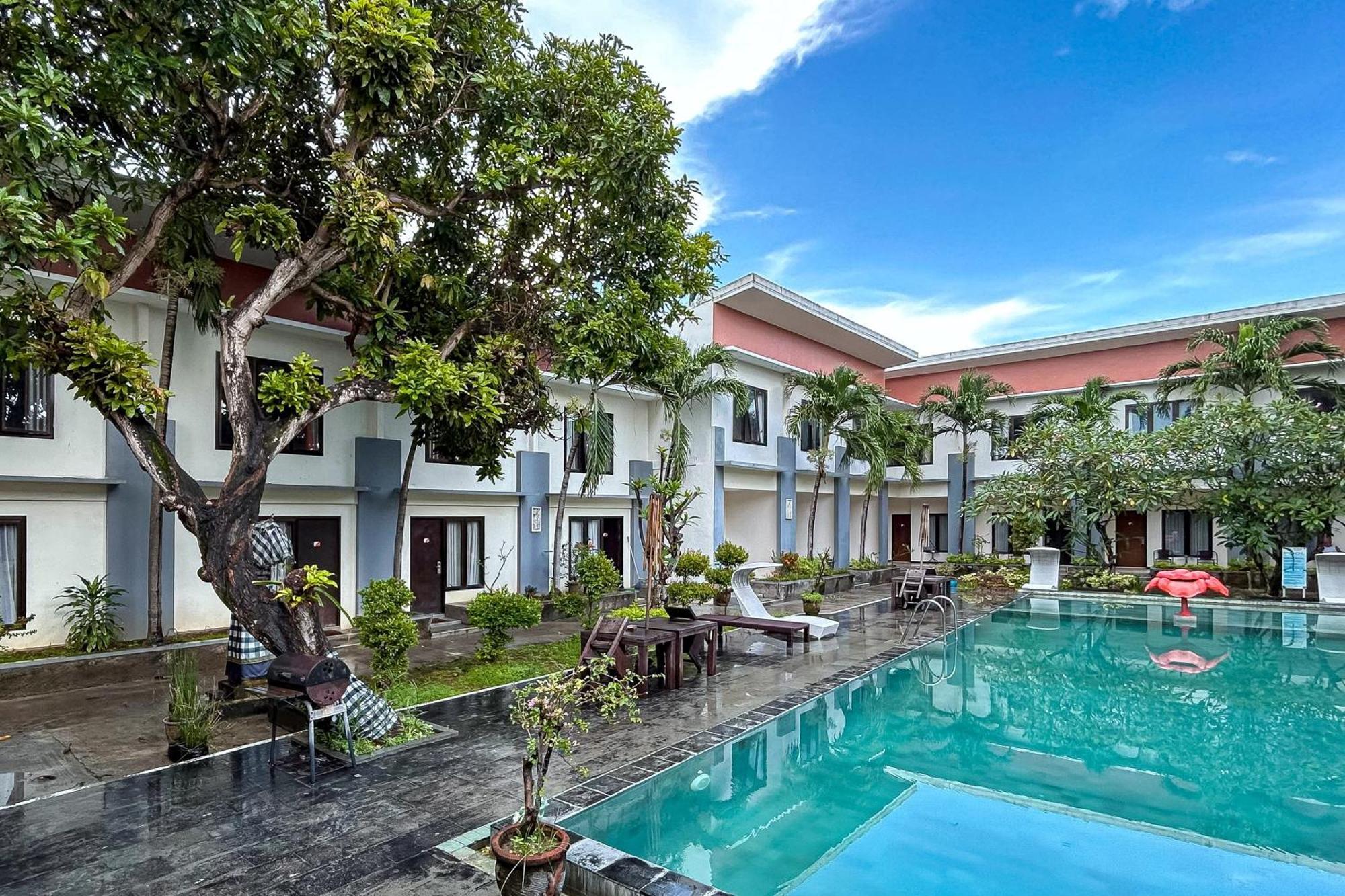 Ozz Hotel Kuta Bali Manage By Ozz Group Exterior foto